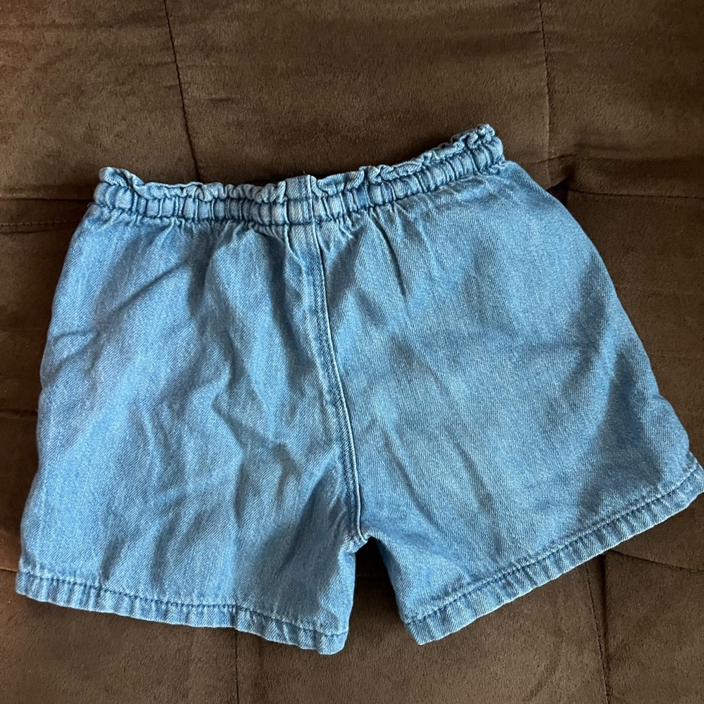 OLD NAVY GIRLS DENIM TIE SHORTS SIZE 5T - Picture 4 of 4